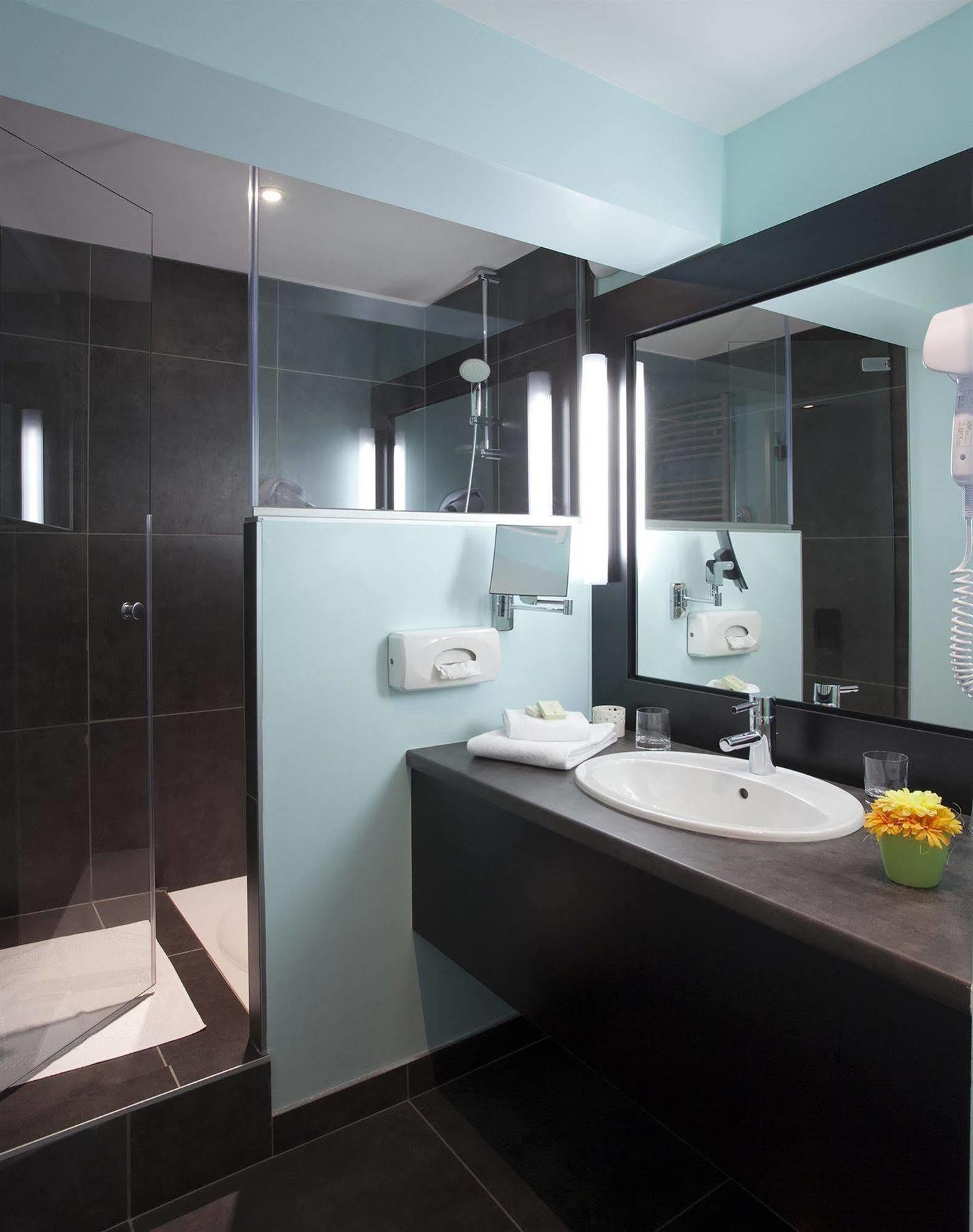 Logis Hotel Clair Matin Льо Шамбон-сюр-Линьон Екстериор снимка